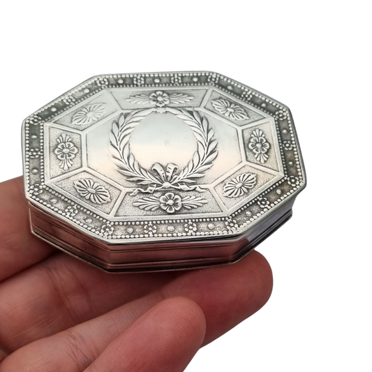Belle Époque box in octagonal silver France Tétard Frères circa 1900