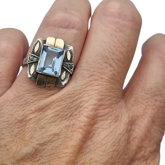 Catalan Art Deco silver and gold-plated ring with aquamarine blue glass, circa 1930