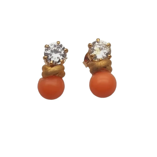 Pendientes vintage ’tu y yo’ en tono dorado perla coral con circonitas
