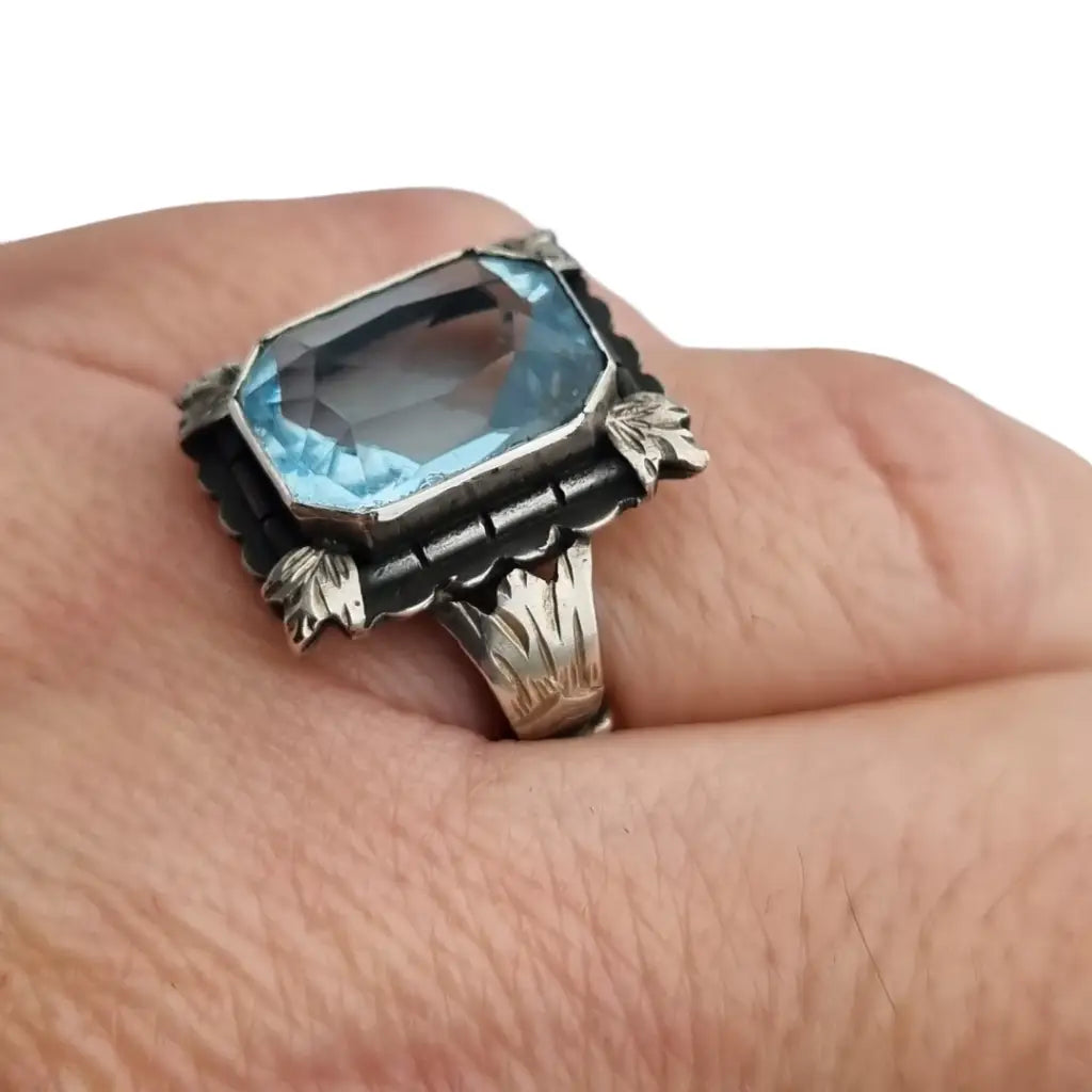 anillo - LaBizarreSusu