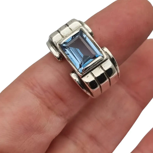 Anillo antiguo Art Déco francés de los años 40-50 en plata maciza con piedra