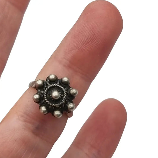 Anillo antiguo de plata con botón charro tradiciona para mujer Salamanca joya