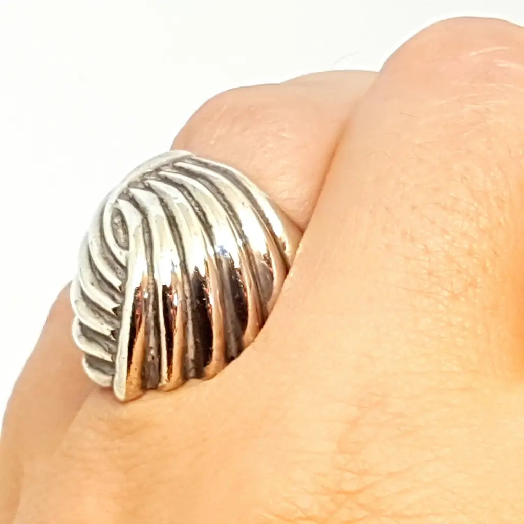 Anillo vintage estilo modernista de plata primera ley.