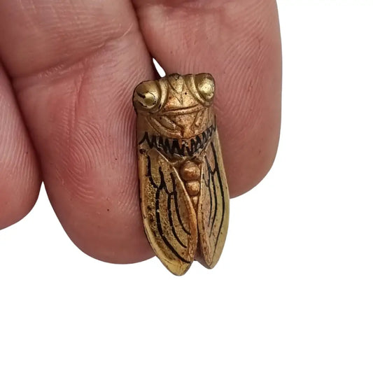 Broche antiguo cigarra francesa dorada Provenza circa 1940 Art Deco pequeño