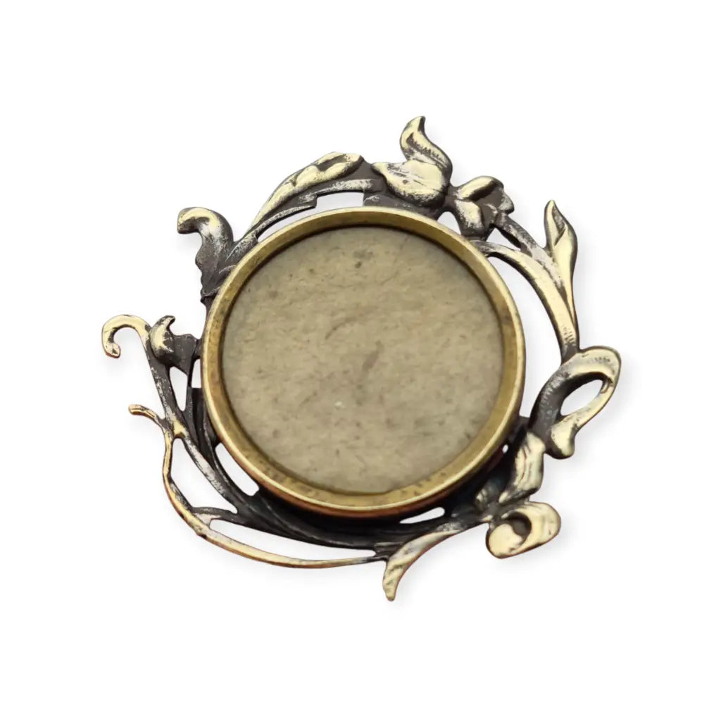 Broche antiguo tipo guardapelo Art Nouveau floral en latón dorado porta fotos