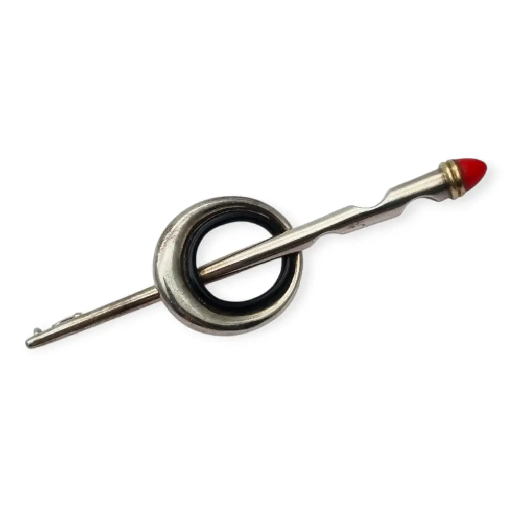 Broche de plata Puig Doria Barcelona alfiler capa con detalles en negro