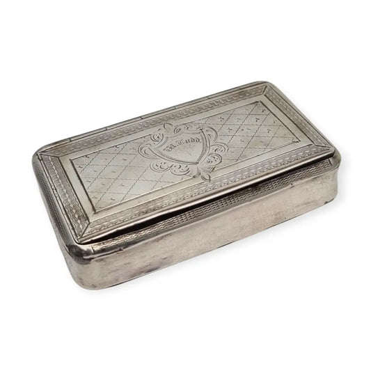 Caja antigua Victoriana de rapé grabada en plata con escudo central siglo XIX.