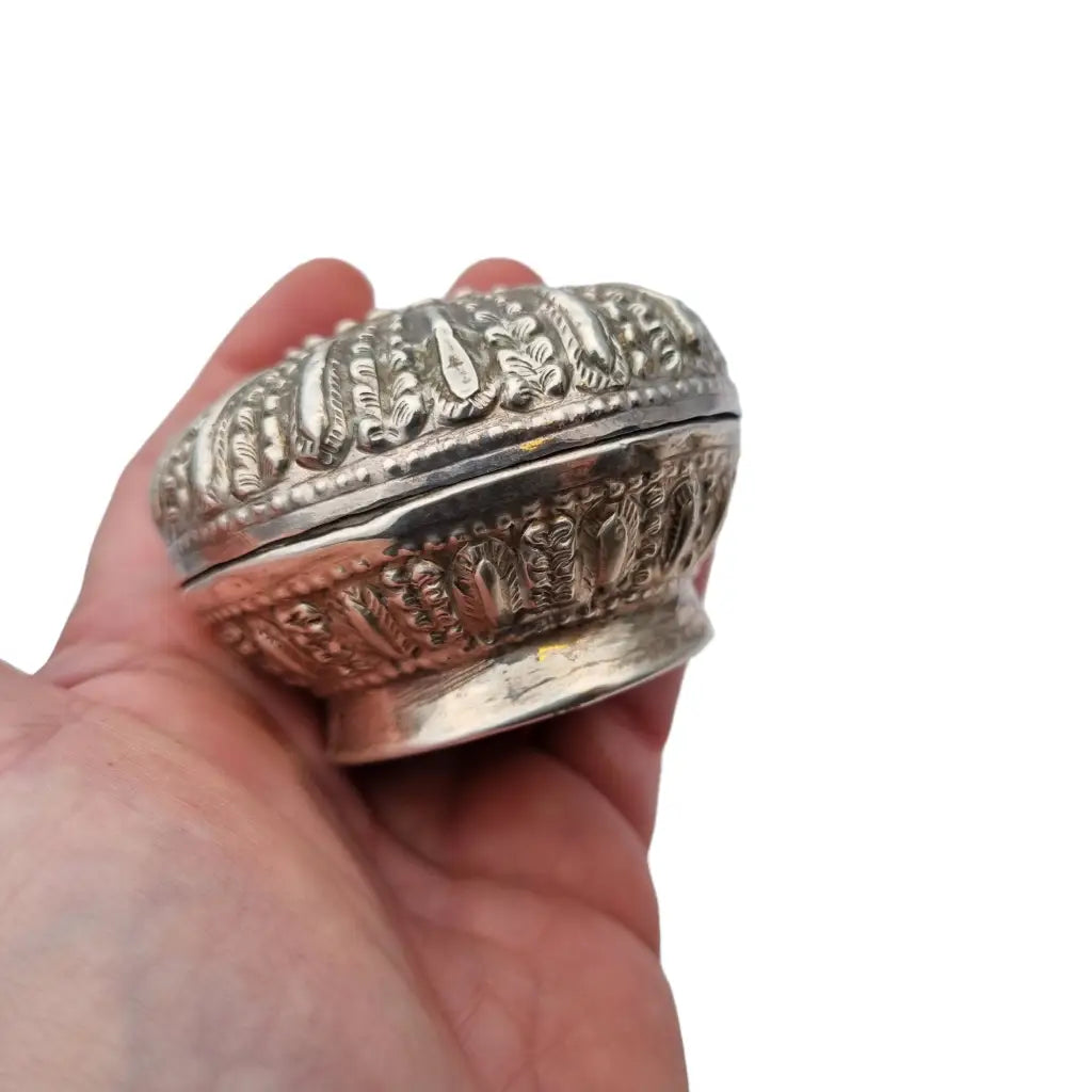 Caja de plata ley joyas orientales repujadas caja vintage con flores grabadas