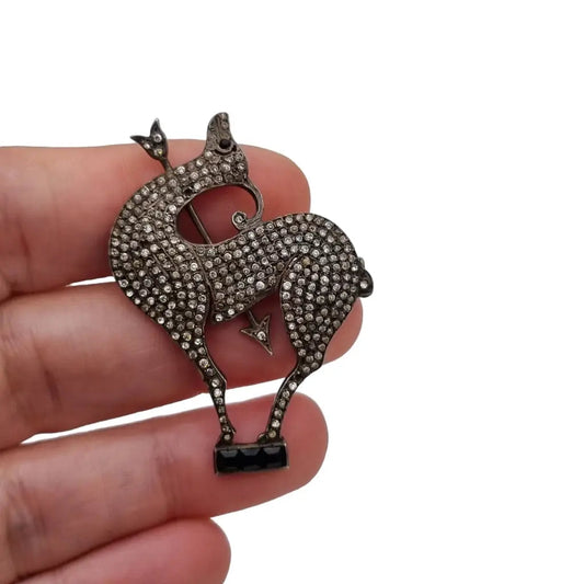 Ciervo de plata antiguo con broche flecha para mujer pedrería en blanco