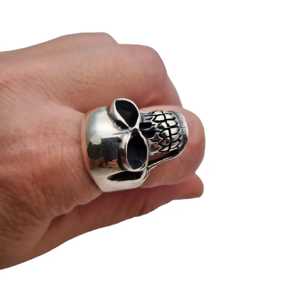 Anillo calavera de plata 925 gótico pesado estilo punk joyería rockera.