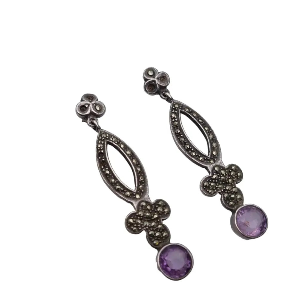 Pendientes lágrima de plata ley con amatista y marcasita en estilo art.