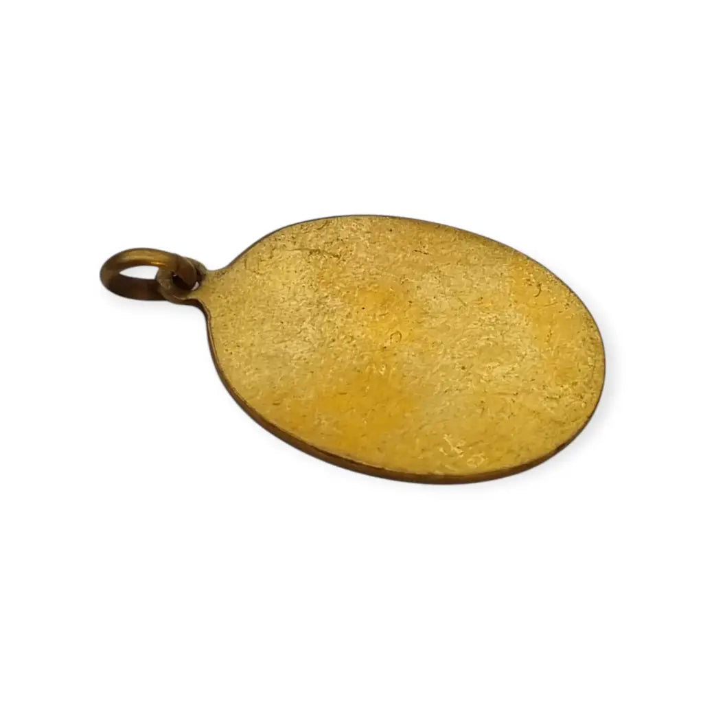 Medalla antigua religiosa de esmalte con ángel custodio y niño en altar circa