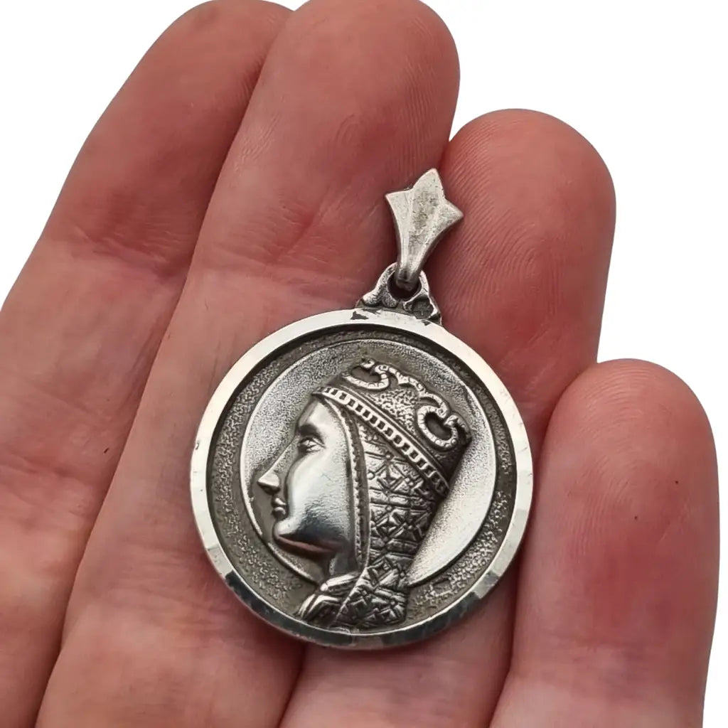 Medalla antigua Virgen de Montserrat en plata La Moreneta patrona Cataluña