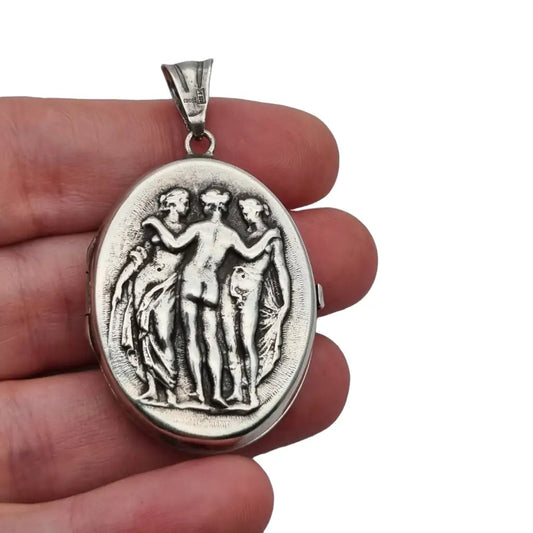 Medallón guardapelo de plata art nouveau portafotos tres ninfas vintage.