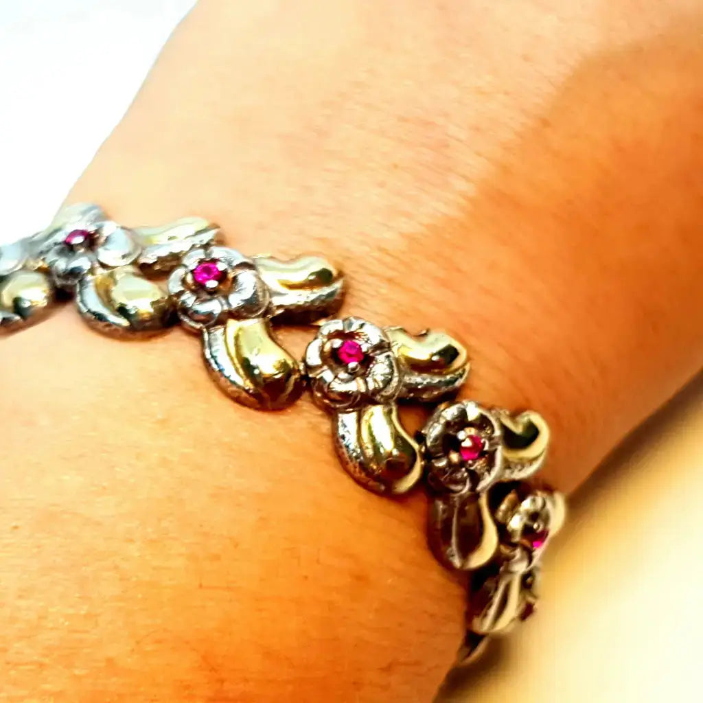 Pulsera art deco en plata oro y rubí. Antigüedades. Brazalete dorado de plata.