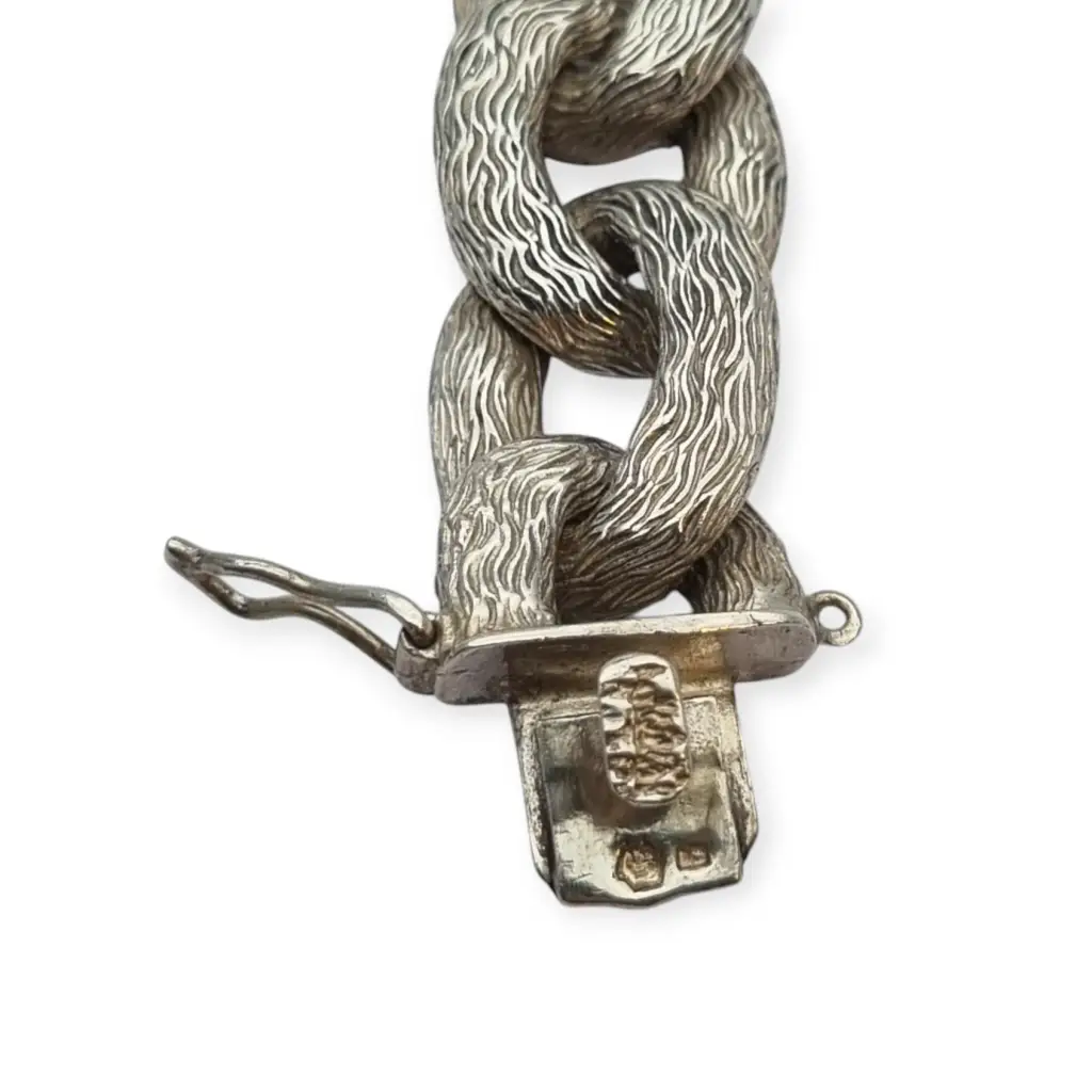 Pulsera vintage brutalista con eslabones texturizados en plata 925 circa