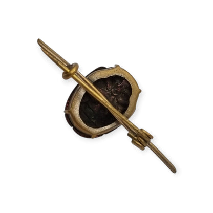 Broche antiguo victoriano Revival Egipcio con escarabajo real en metal dorado, ca. 1880-1905