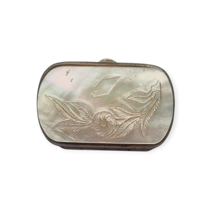 Antique carved mother-of-pearl coin purse, historicist floral style, circa 1900-1910