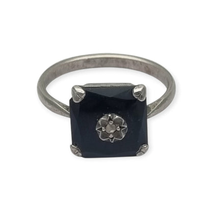 Anillo antiguo Art Déco de plata, ónix negro y topacio, circa 1920-1935