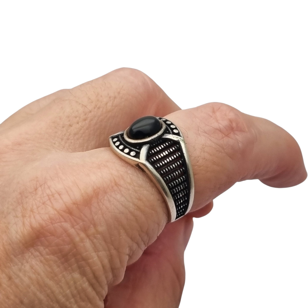 Anillo vintage boho de plata 925 y ónix negro, diseño geométrico calado, Europa, ca. 1990-2000