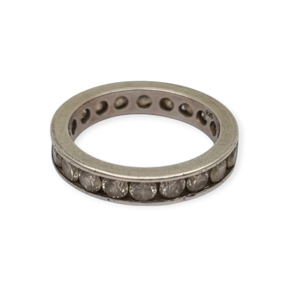Anillo vintage eternity de plata con circonitas en carril, alianza completa, años 80
