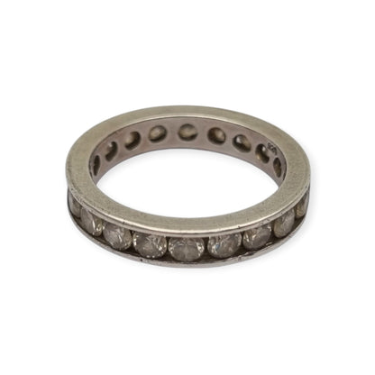 Anillo vintage eternity de plata con circonitas en carril, alianza completa, años 80