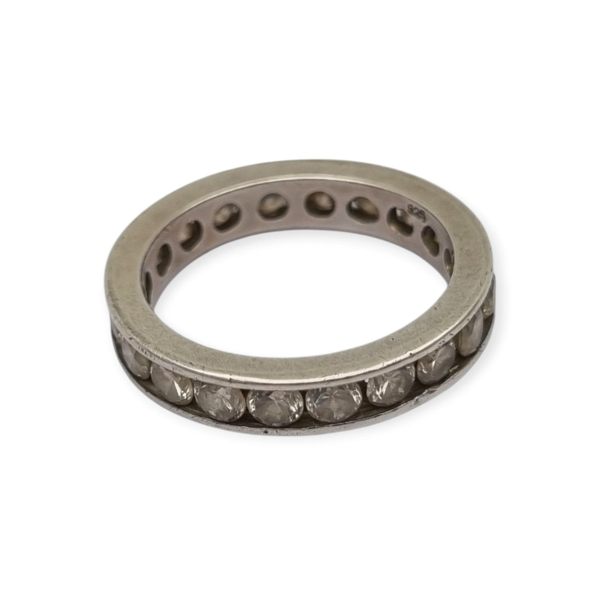 Anillo vintage eternity de plata con circonitas en carril, alianza completa, años 80