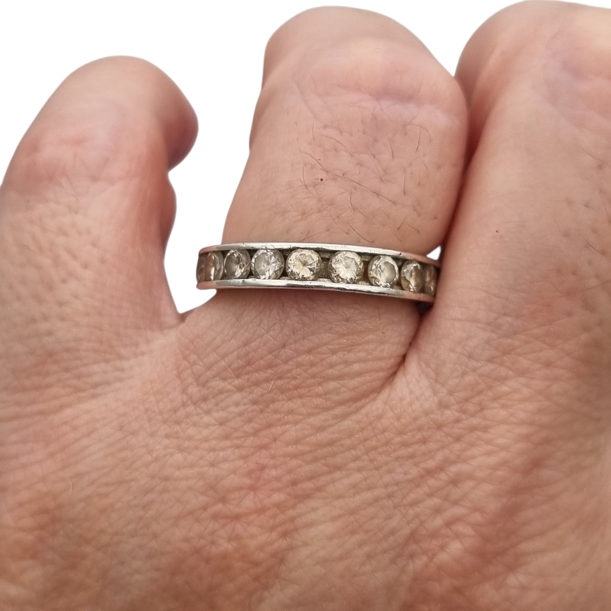 Anillo vintage eternity de plata con circonitas en carril, alianza completa, años 80