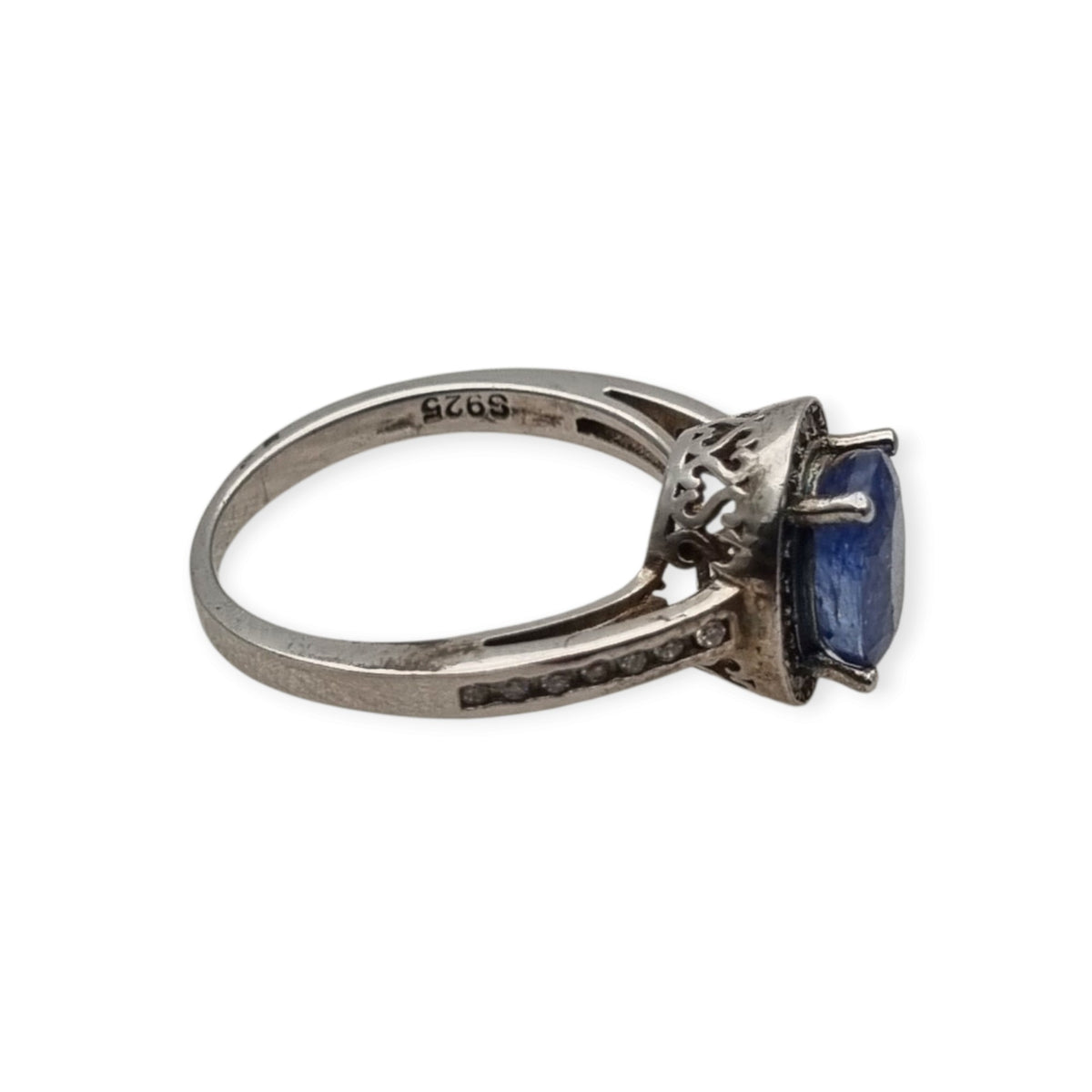 Vintage 925 sterling silver ring with blue stone, Diana style with halo, circa 1990-2000