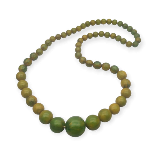 Collar de bolas antiguo Art Déco de baquelita verde manzana, circa 1930