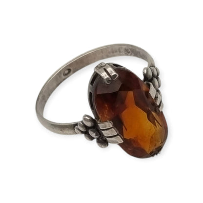 Vintage Art Deco silver ring with cognac-colored glass and geometric decoration, Europe, ca. 1950–1960