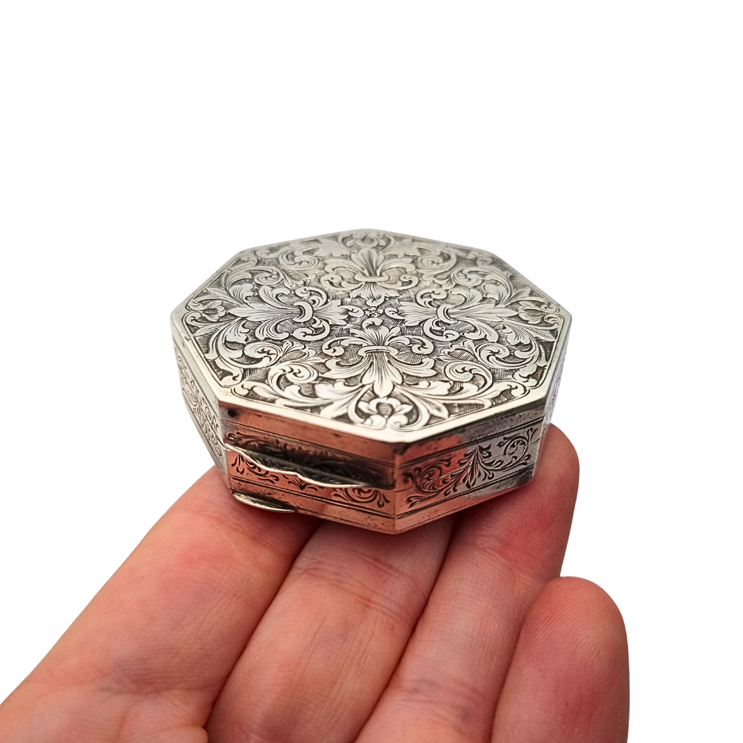 800 Silver Hexagonal Floral Box in Baroque Revival Style, Italy circa 1930