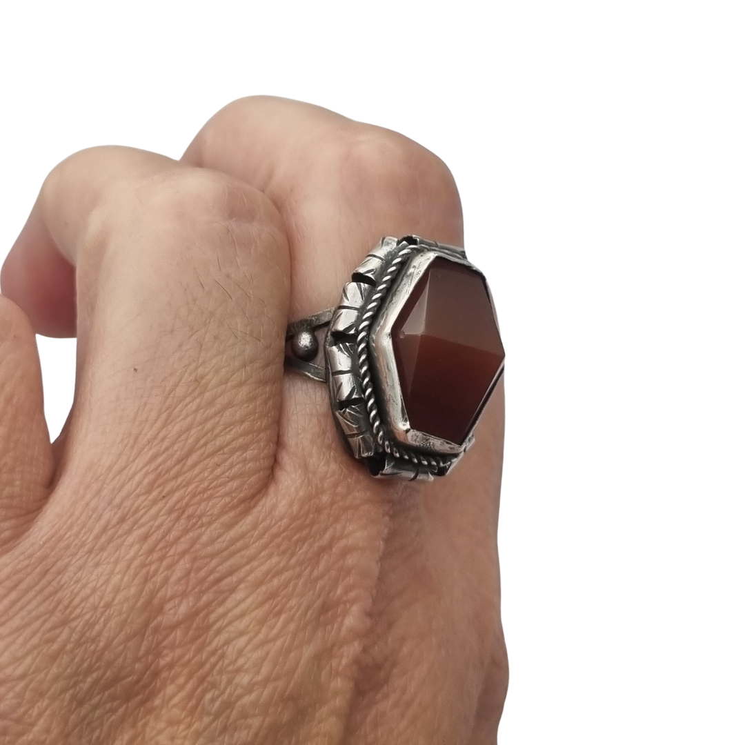 Late Art Deco sterling silver faceted carnelian ring circa 1940-1950