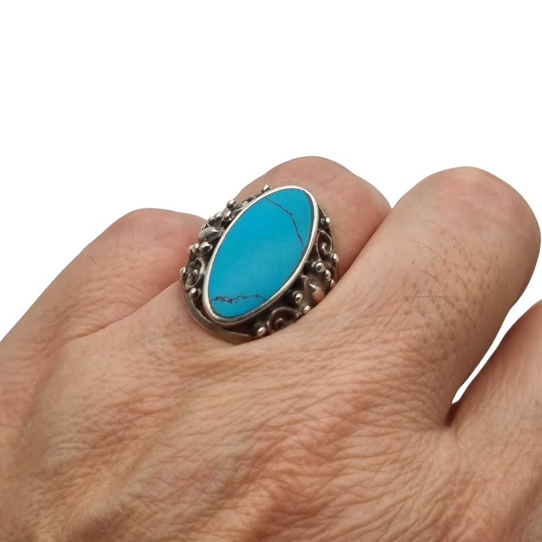 Vintage boho 925 silver ring with blue cabochon and ornamental filigree, circa 1980–1990