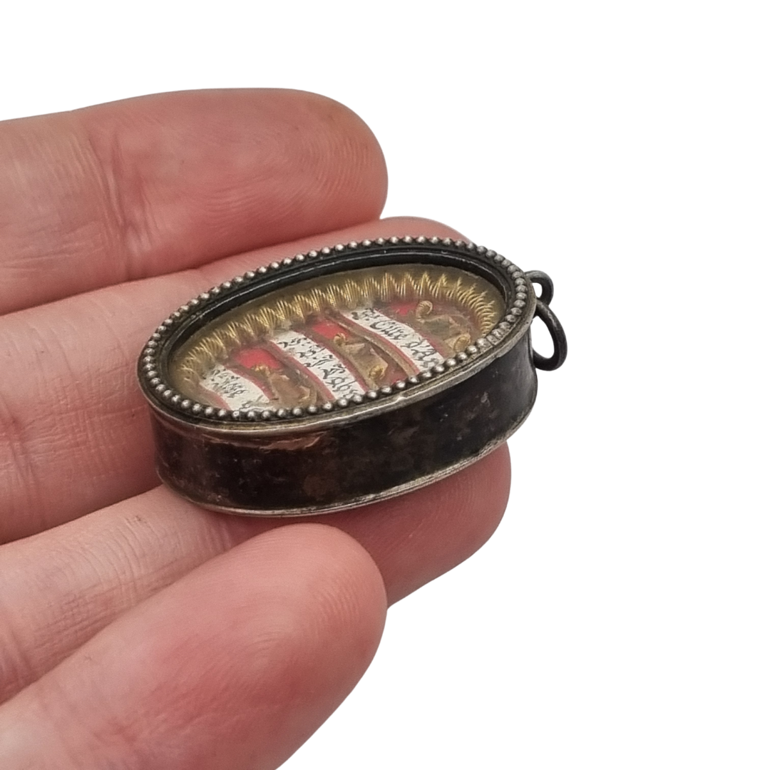 French Catholic three-relic silver reliquary, sealed, historicist devotional circa 1905–1925