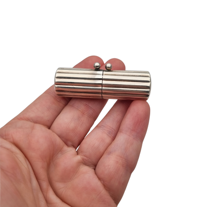 Estuche caja cilíndrico vintage de diseño en plata 925 acanalada, Milán, ca. 1940–1960