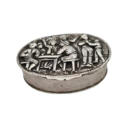 Caja vintage de plata alto relieve taberna circa 1960. Platería española.