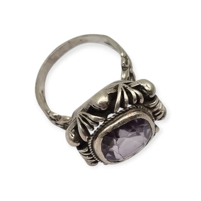 Art Deco style ring in openwork silver with violet crystal, circa 1960