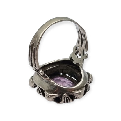 Art Deco style ring in openwork silver with violet crystal, circa 1960
