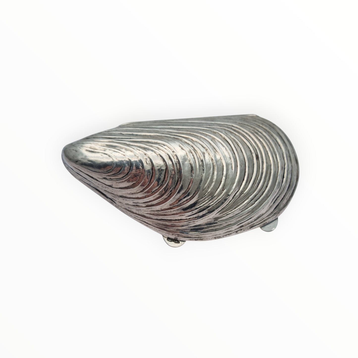 Vintage 800 silver mussel-shaped box for collectors. Italy 1980