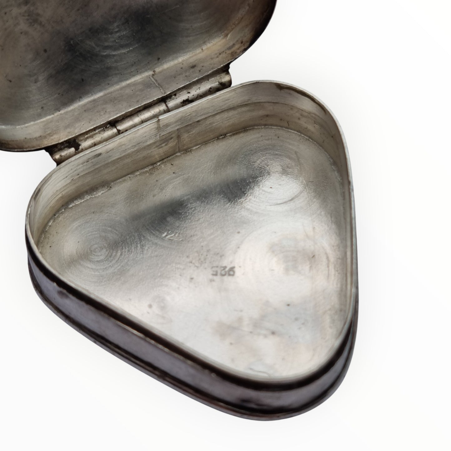 Triangular box made of 925 sterling silver, engraved with rounded edges, 1980s