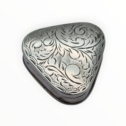 Triangular box made of 925 sterling silver, engraved with rounded edges, 1980s
