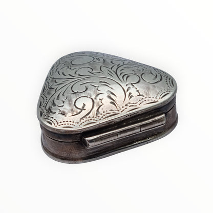 Triangular box made of 925 sterling silver, engraved with rounded edges, 1980s
