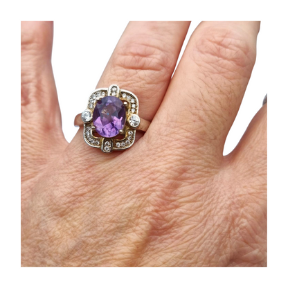 Anillo estilo Art Decó con amatista y circonitas en plata de ley, años 80-90