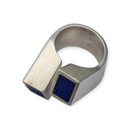 Brutalist ring in 925 silver with geometric design lapis lazuli, Spain 1970–1980
