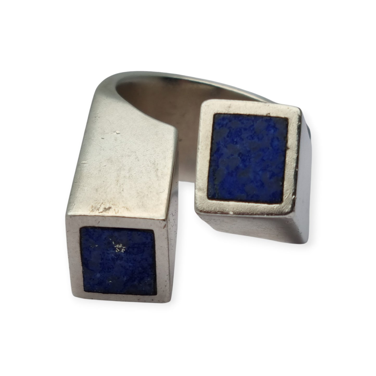 Brutalist ring in 925 silver with geometric design lapis lazuli, Spain 1970–1980