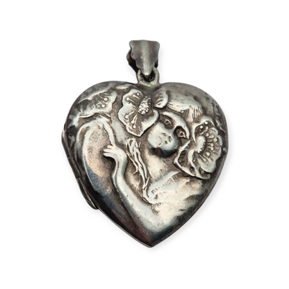 Colgante guardapelo corazón estilo Art Nouveau en plata, España 1970-80