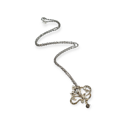 Colgante floral de plata con circonitas de inspiración victoriana, 60s-70s