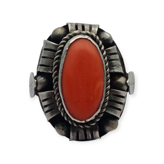 Art Deco style ring in 800 silver with oval coral, 1950s-60s, size 13 Spain