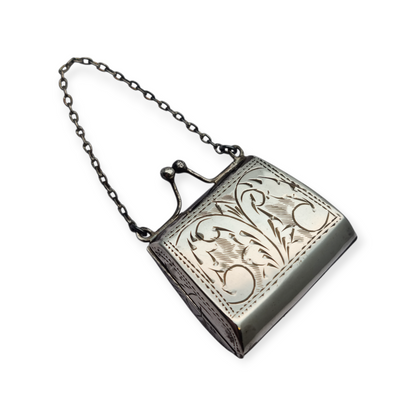 Monedero antiguo en plata 925 con cadena y grabado vegetal, años 60.